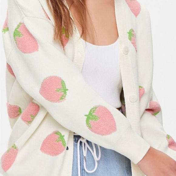 Strawberry Cardigan Sweater Cream Large Forever 21 - Picture 1 of 8
